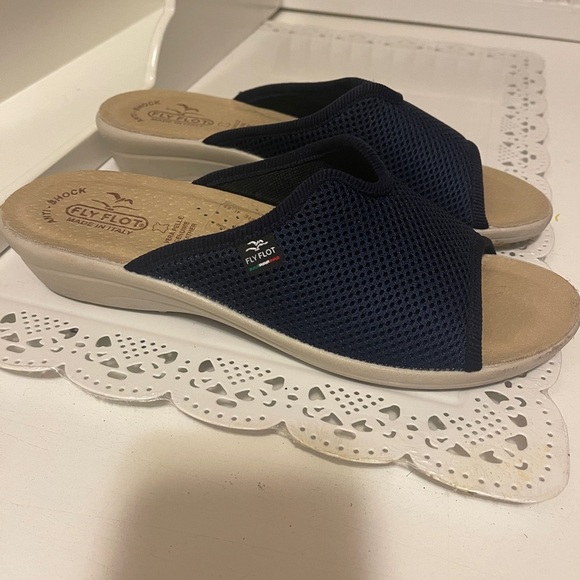 Fly Flot Flat Mule made in Italy soft and chic Retil price $120. new conditions - Picture 5 of 16